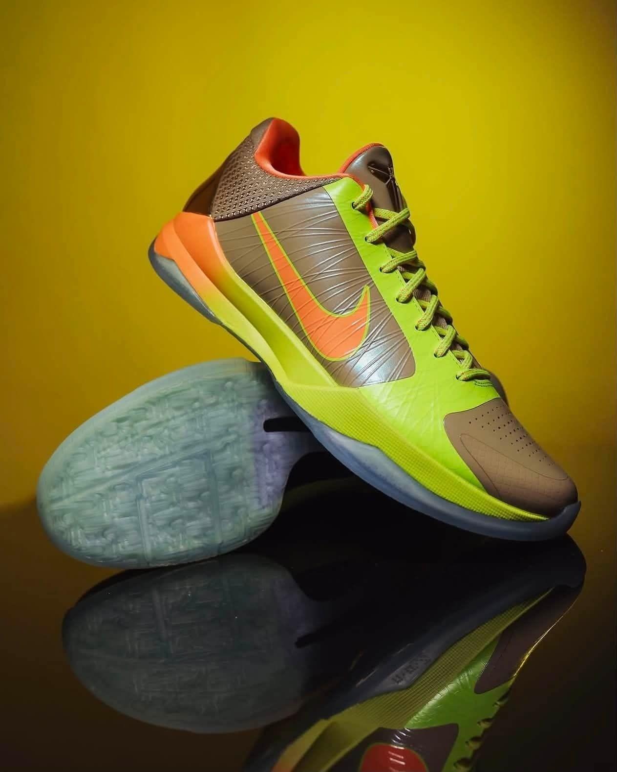 Nike Kobe 5 Protro Big Stage 科比5 大虫 圣诞配色 低帮实战篮球鞋